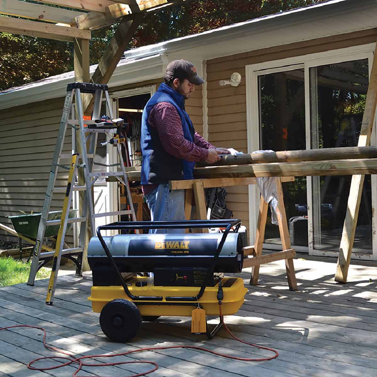 Dewalt, DEWALT 190,000 BTU Forced Air Kerosene Construction Heater